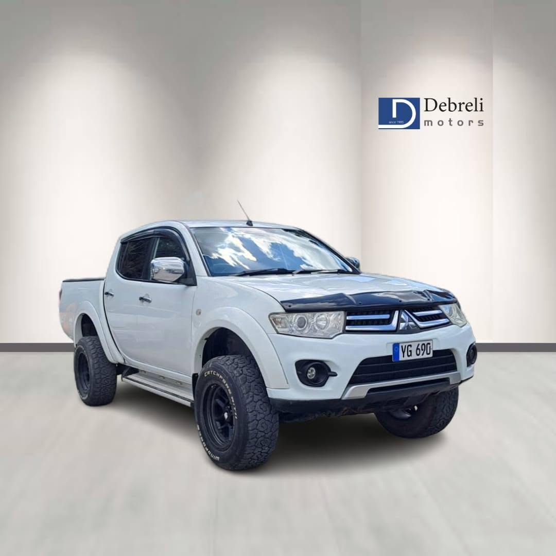 2015 Mitsubishi L200